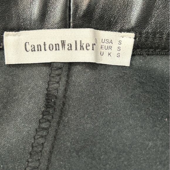 Canton Walker Black Faux Leather Mini Skirt Slit Front Clubwear Size Small - Picture 6 of 9